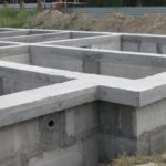 Фундаментні блоки та їх укладання